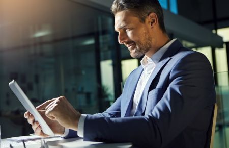 Winning Customers With a Seamless Digital Journey Winning Customers With a Seamless Digital Journey