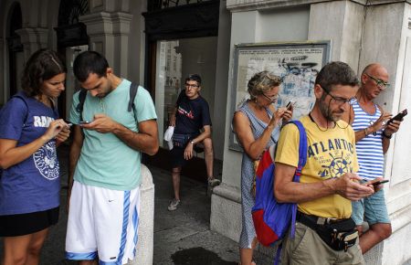 Mobile First: Bringing the Back Office Out in Front Mobile First: Bringing the Back Office Out in Front