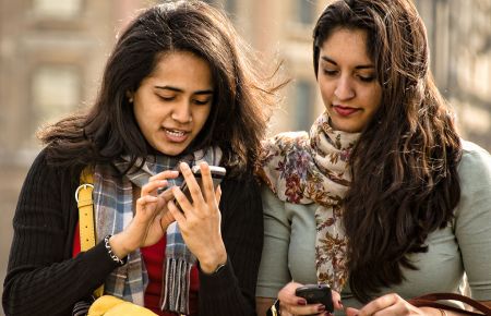 6 Ways for CSPs to Get into a Customer-Centric Mindset 6 Ways for CSPs to Get into a Customer-Centric Mindset